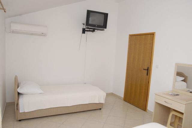 Apartments Dosljak Тиват Екстер'єр фото