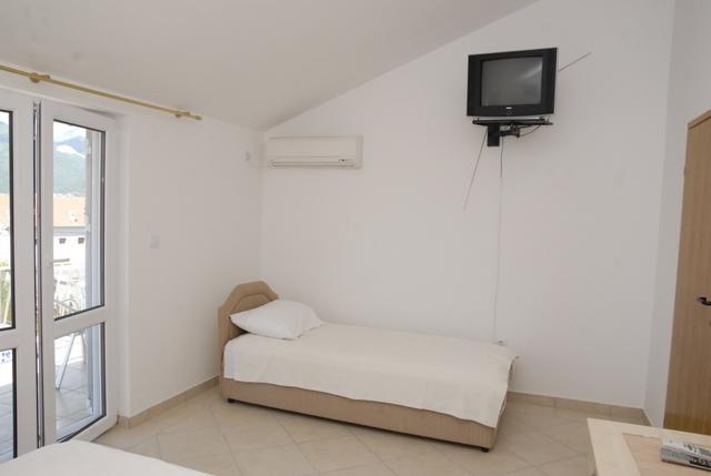 Apartments Dosljak Тиват Екстер'єр фото