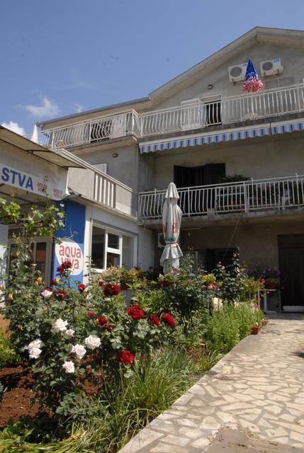 Apartments Dosljak Тиват Екстер'єр фото